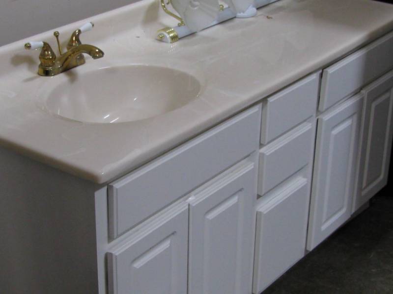 lot 1 image: Bathroom Vanity