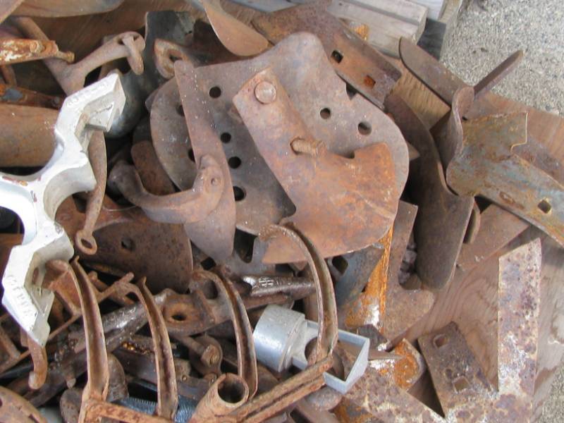lot 37 image: Barn Find