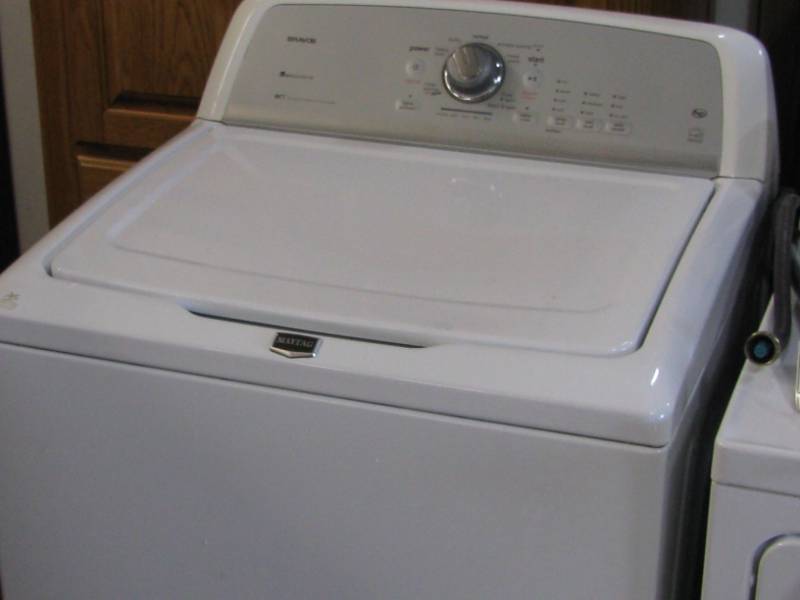 lot 52 image: Maytag Bravos Washing Machine