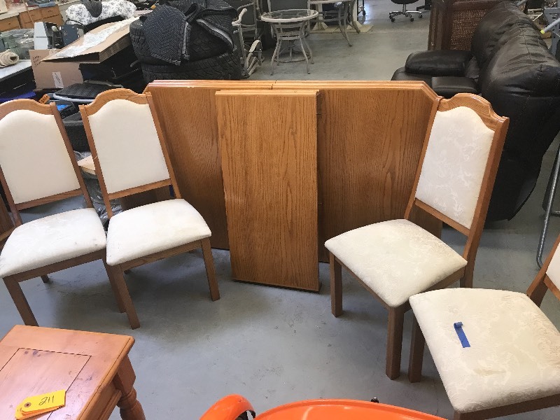OAK DINING ROOM SET
