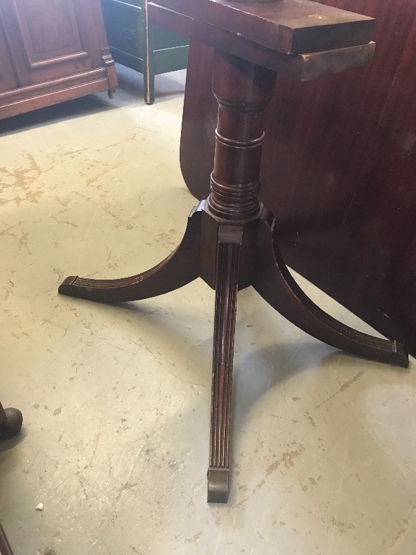 CHERRY DINING ROOM TABLE