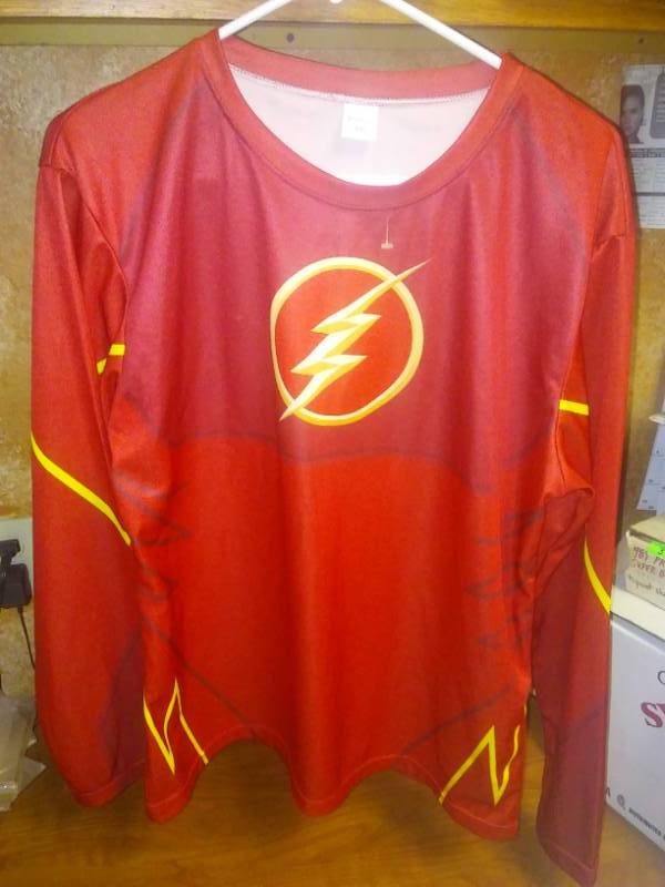 lot 455 image: The Flash XXL long sleeve