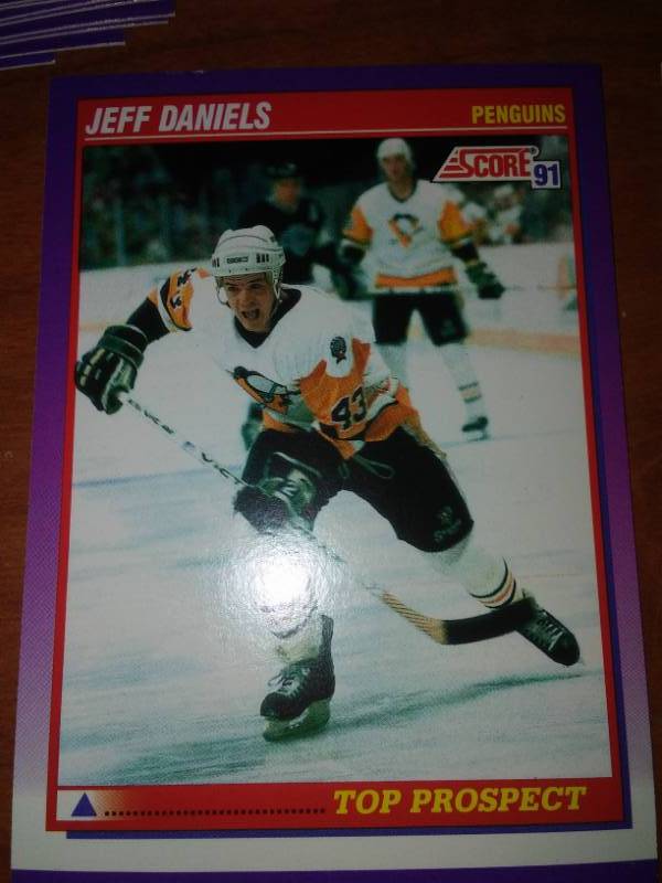 lot 488 image: 50 Jeff Daniels NHL 1991 score rookie card