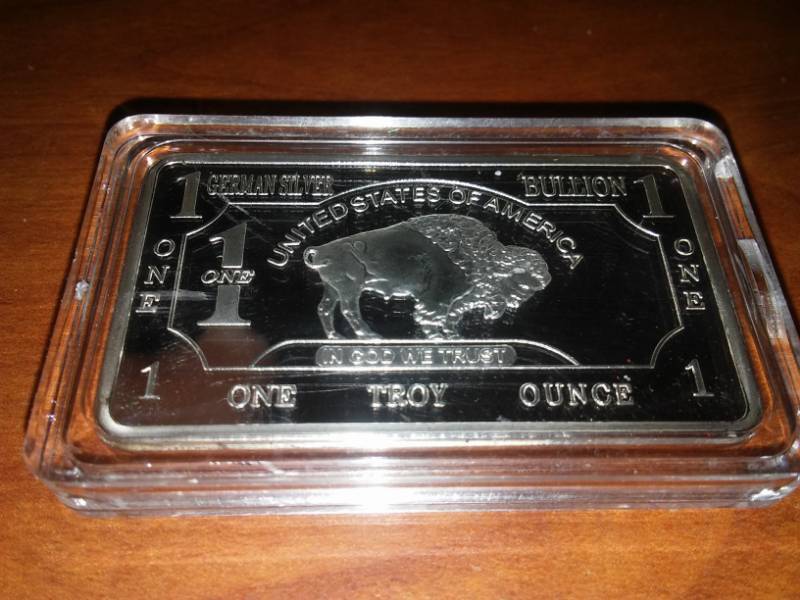 lot 494 image: NDSU Bison one troy ounce of silver .999