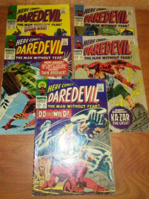 lot 517 image: 5 Marvel Daredevil vol 1