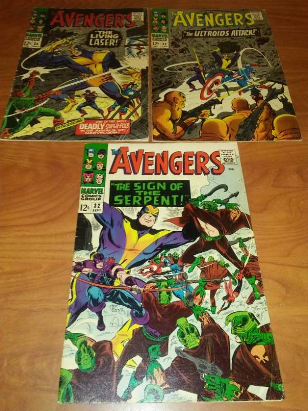 lot 549 image: 3 Marvel The Avengers
