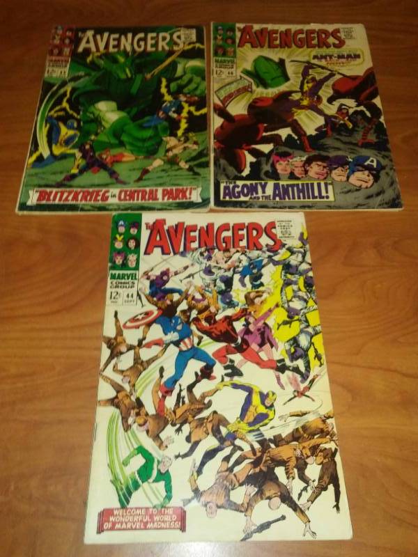 lot 551 image: 3 Marvel The Avengers
