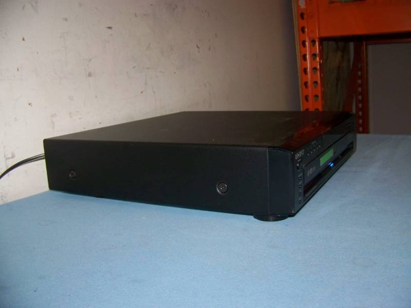 lot 49 image: Sony, 5-Disc, DVD  CD Player with Remote Control