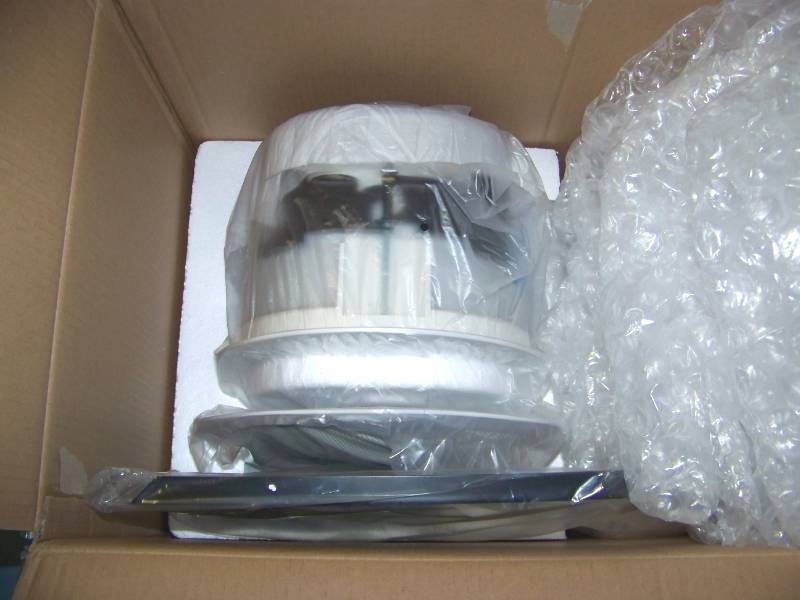 lot 29 image: (3) SoundTube, CM500i, In-Ceiling Speaker  Loudspeaker - NEW in Original Boxes