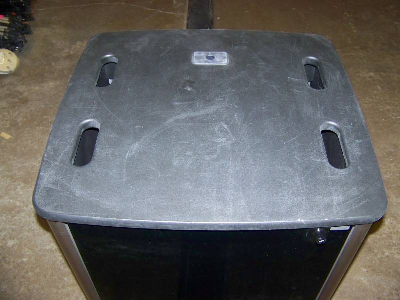 lot 93 image: Mid-Sized, Audio  Video Equipment  Component Rack on Wheels