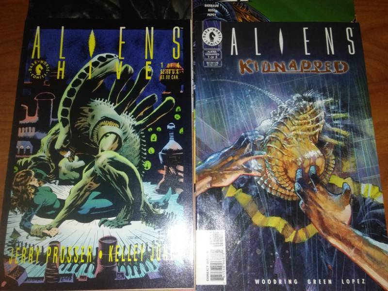 lot 73 image: 8 Comics Aliens Labyrinth 2, 3  Alien 3-1,2 3