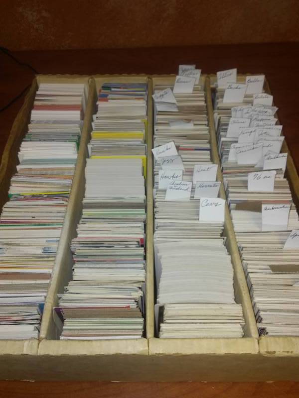 lot 83 image: 3000  MLB, NBA, NFL, NHL