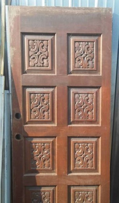 lot 27 image: Unique solid carved wood door