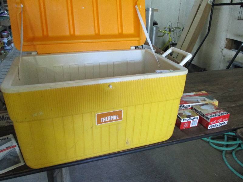 lot 11 image: Foodsaver Vacuum Sealer