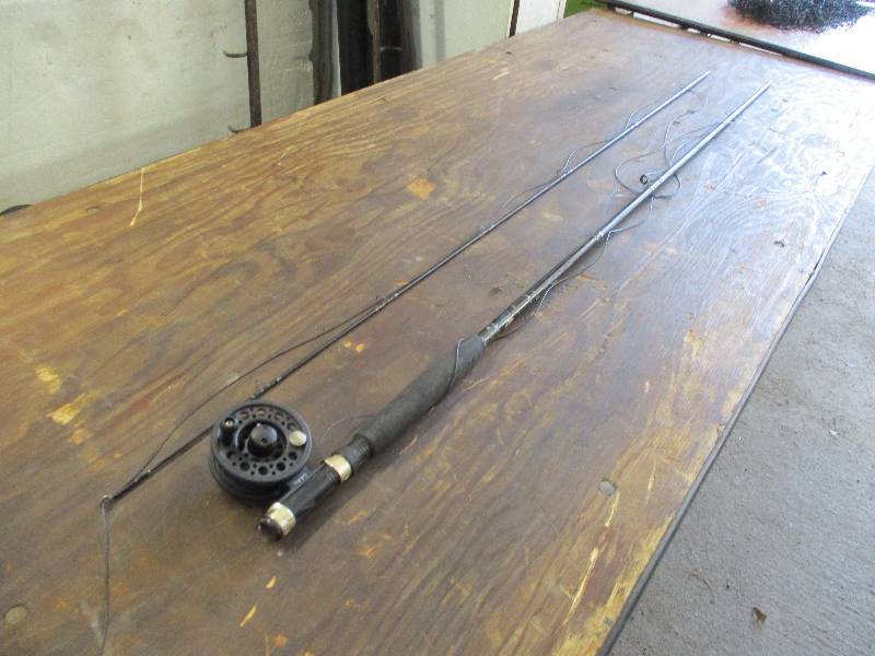 lot 42 image: Cabelas Fly rod & reel