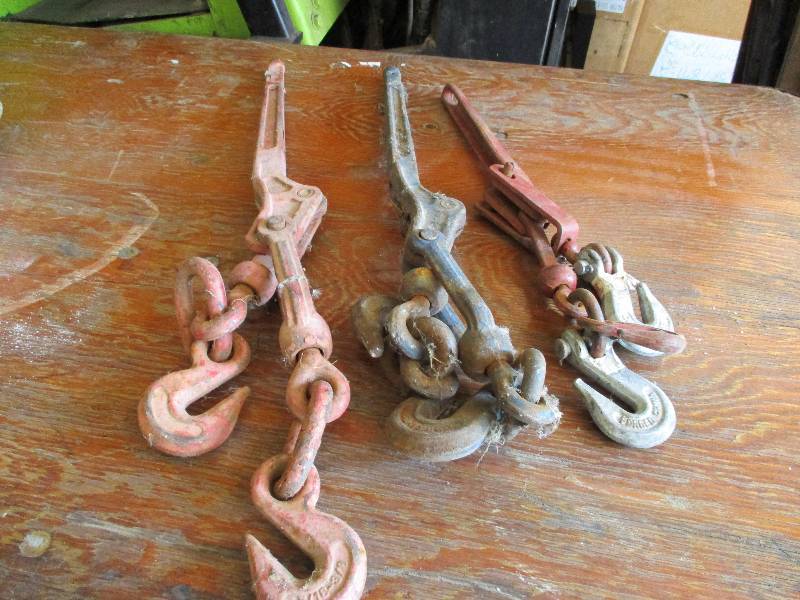 lot 54 image: Chain Binders