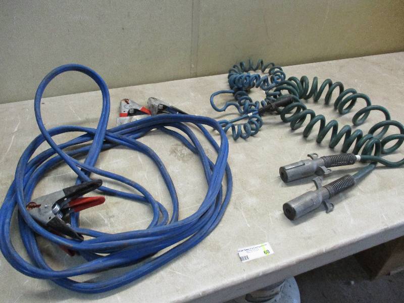 lot 60 image: Jumper cables and cords