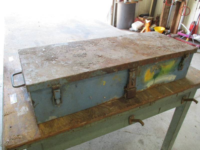 lot 74 image: Tool box & tools