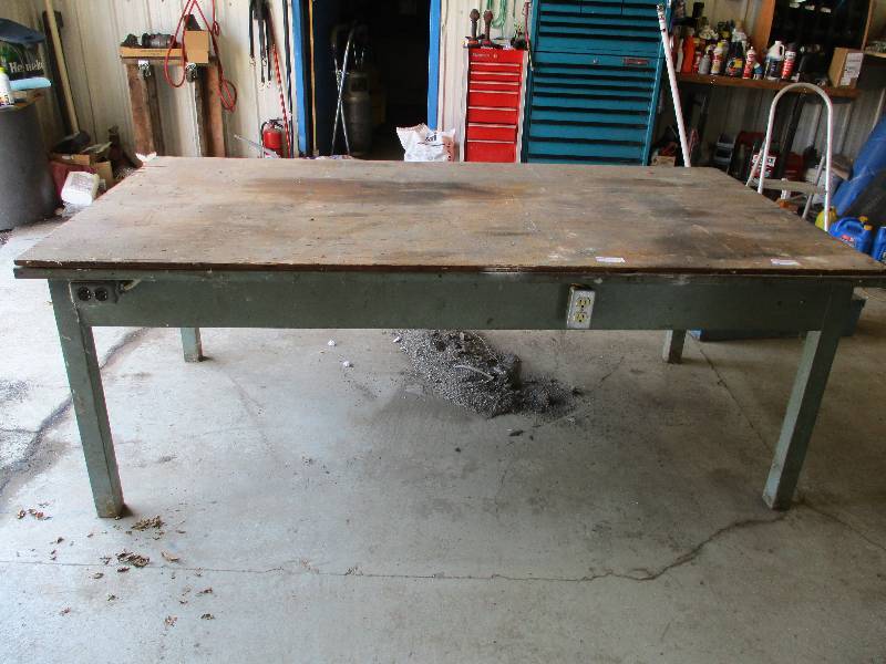 lot 75 image: Shop Table