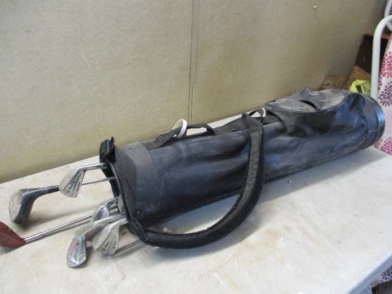 lot 105 image: Golf clubs and bags