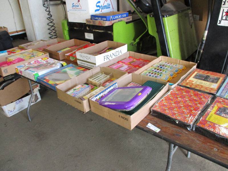 lot 108 image: Crafts