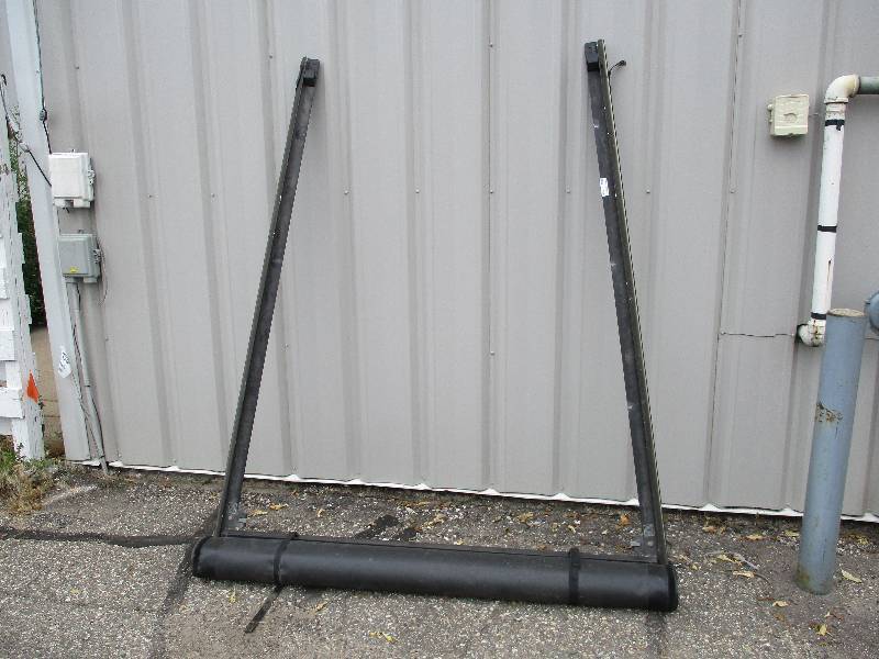 lot 164 image: Tonneau Cover