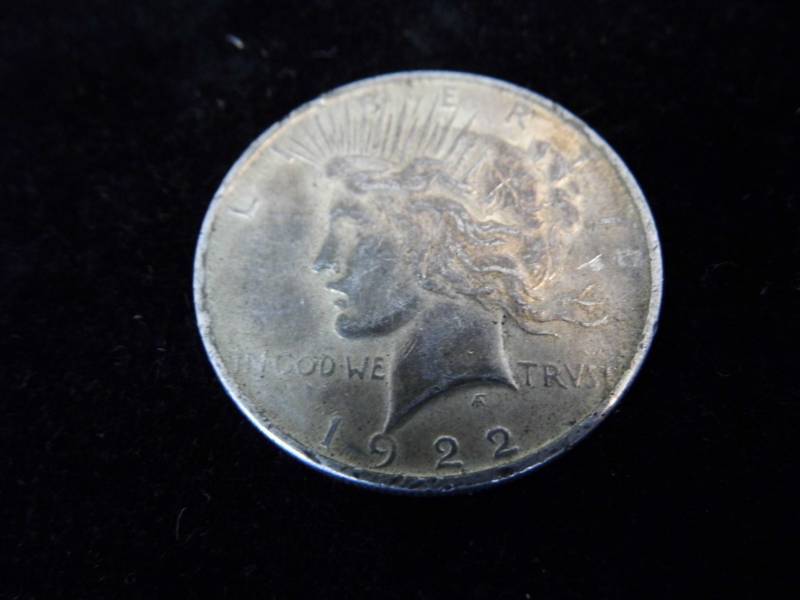 Peace Dollar Coin - 1922