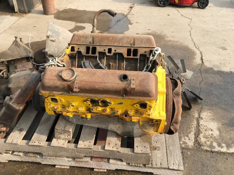 lot 95 image: 350 Chevy Motor Rebuilt
