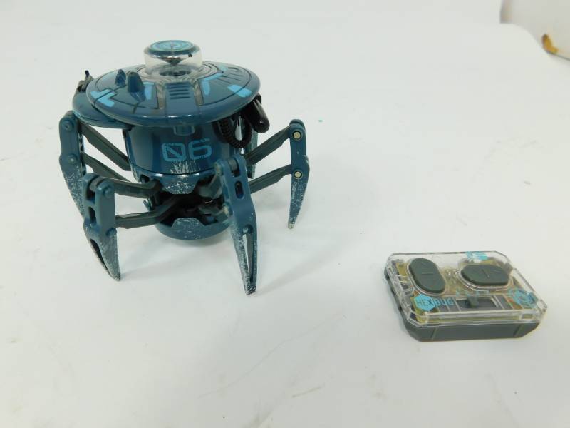 lot 16 image: HEXBUG Battle Spider 2.0 Single