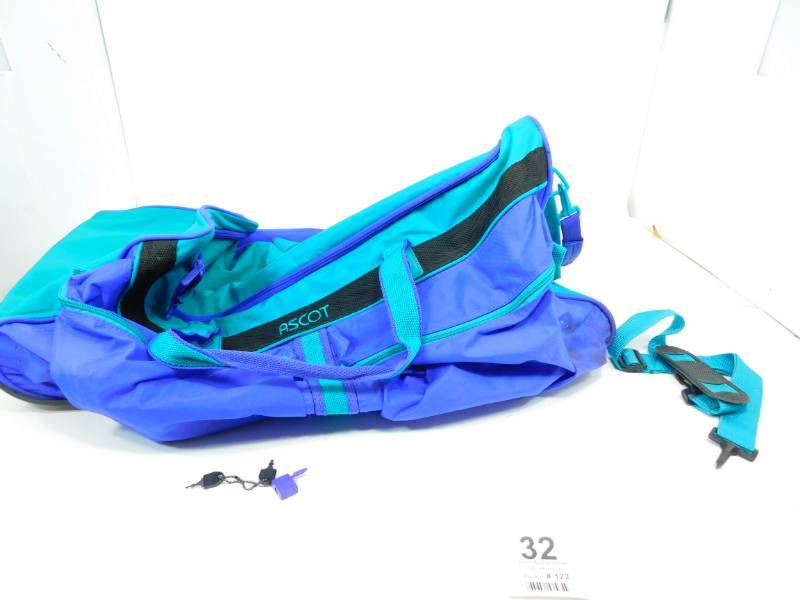 lot 32 image: Ascot Duffel Bag