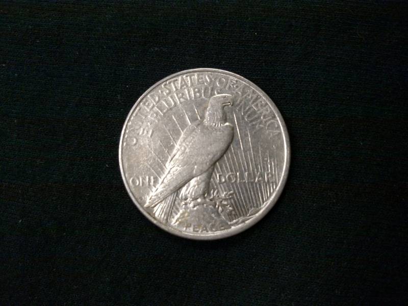 1922 D Peace Silver Dollar...