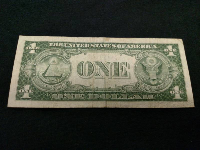 1935 F One Dollar Silver Certificat...