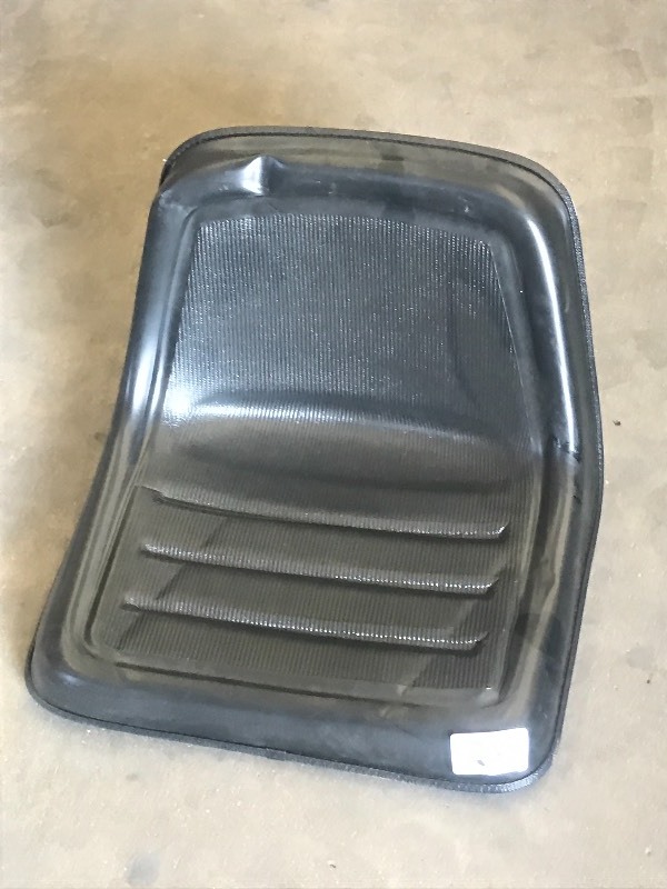lot 28 image: Unused Universal Lawn Tractor Repla...