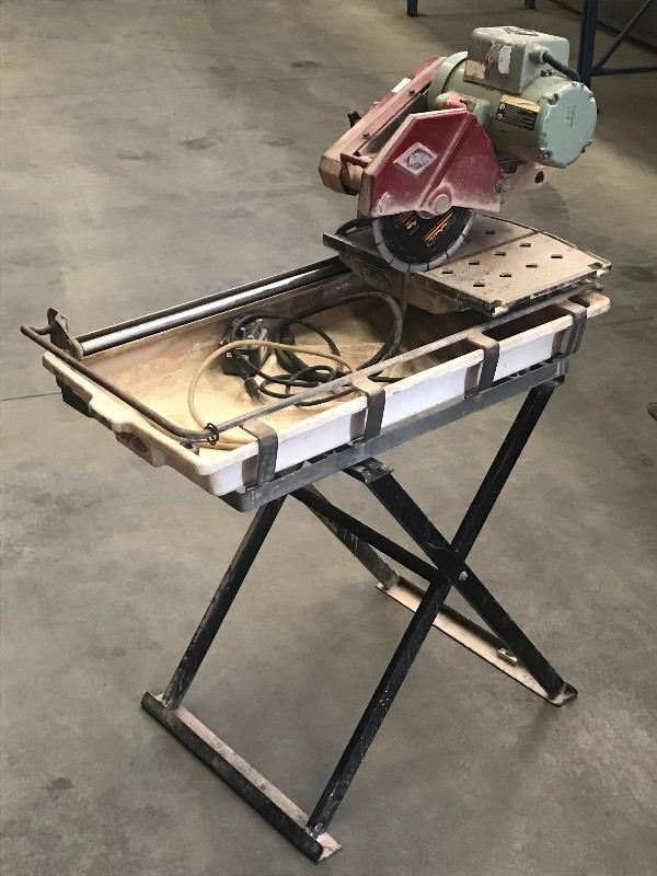 lot 38 image: MK 101 Commercial Wet Saw, 120Vol...