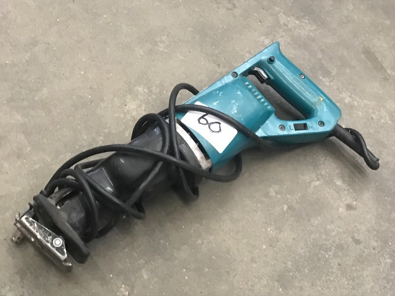 lot 60 image: Makita 120Volt Reciprocating Saw, W...