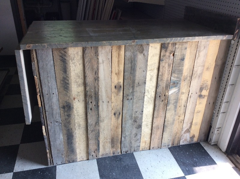 Counter or bar table.