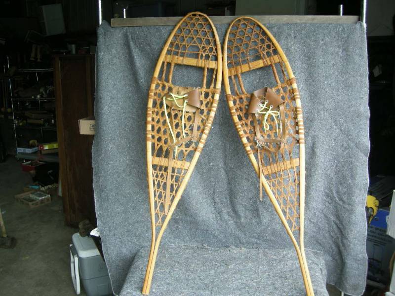 lot 1 image: Vintage Northwoods Snowshoes