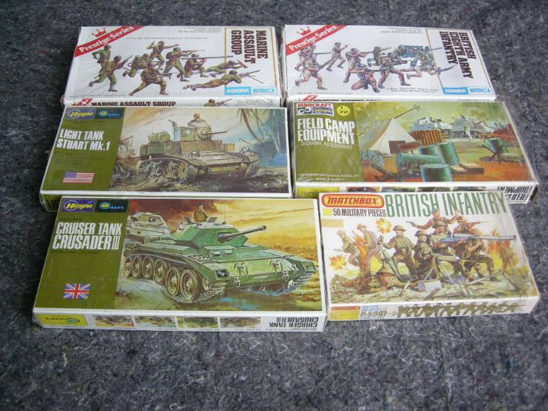 lot 15 image: Vintage Aurora - Hasegawa Model Kits - WWII
