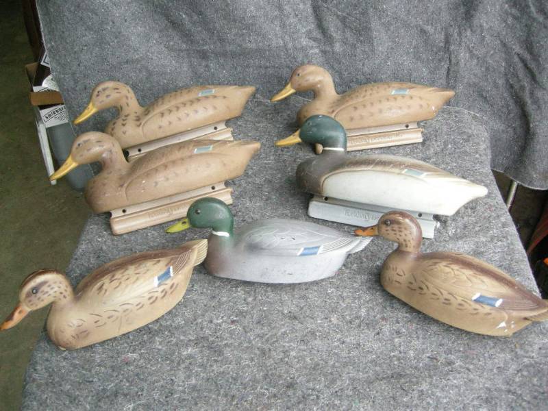 lot 34 image: Vintage Tex Wirtz-Feather-Lite Decoys
