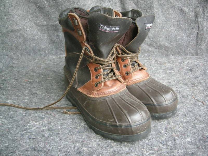 lot 36 image: Northwest Territory Mens Boots