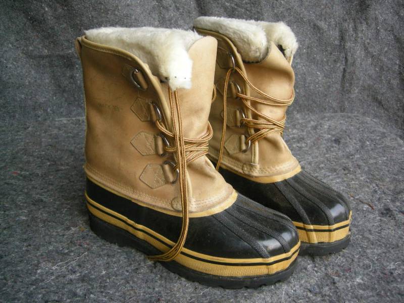 lot 37 image: Seaway Mark Ten Mens Boots