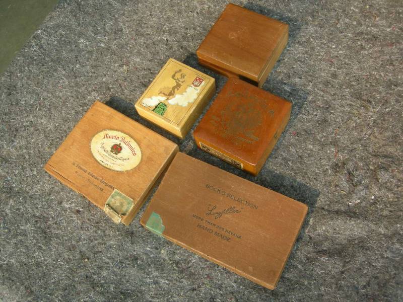 lot 48 image: Old Cigar Boxes
