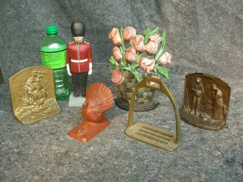 lot 53 image: Oldish Cast Iron -Brass