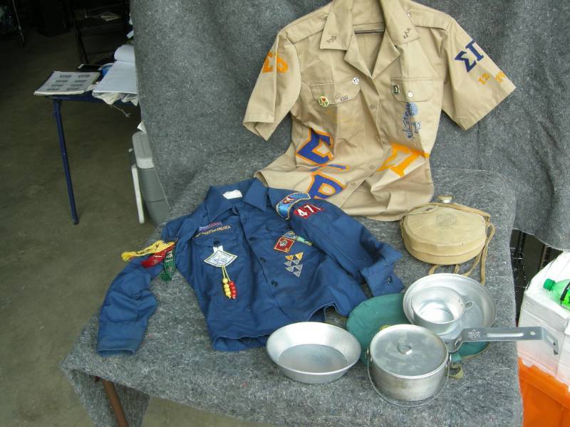 lot 70 image: Vintage Cubscout Uniform - Patches Etc.