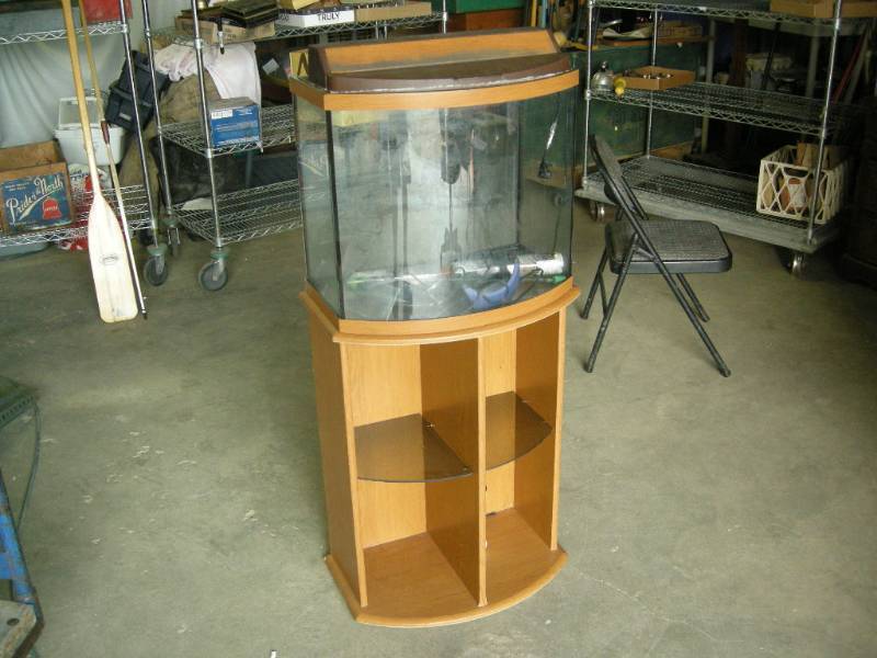lot 72 image: Fish Aquarium and Stand
