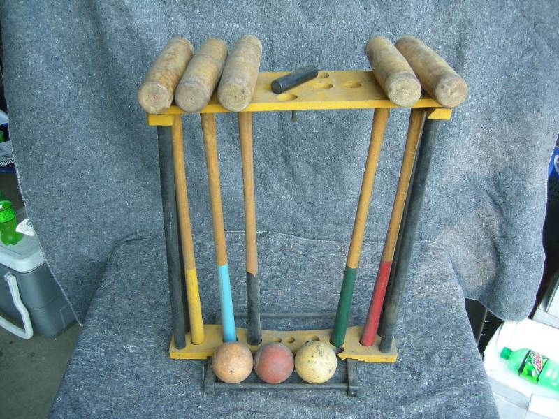 lot 75 image: Vintage Croquet Set
