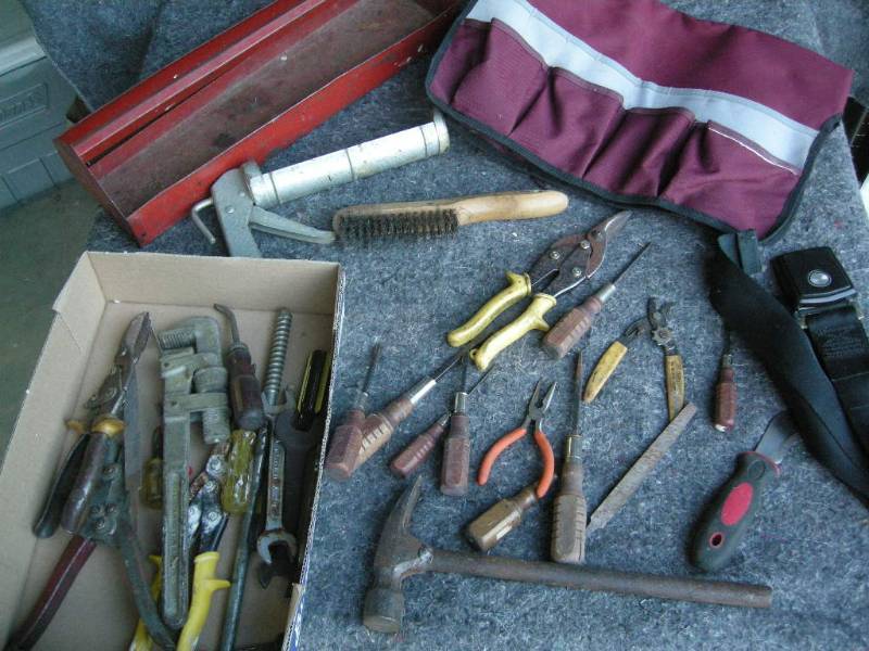 lot 90 image: Misc Tools