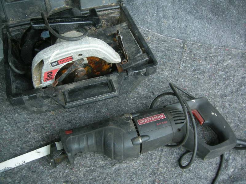lot 96 image: Craftsman Reciprocating Saw and Circular Saw