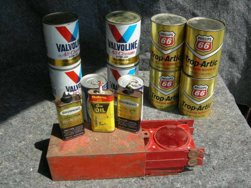 lot 113 image: Vintage Oils, Cans