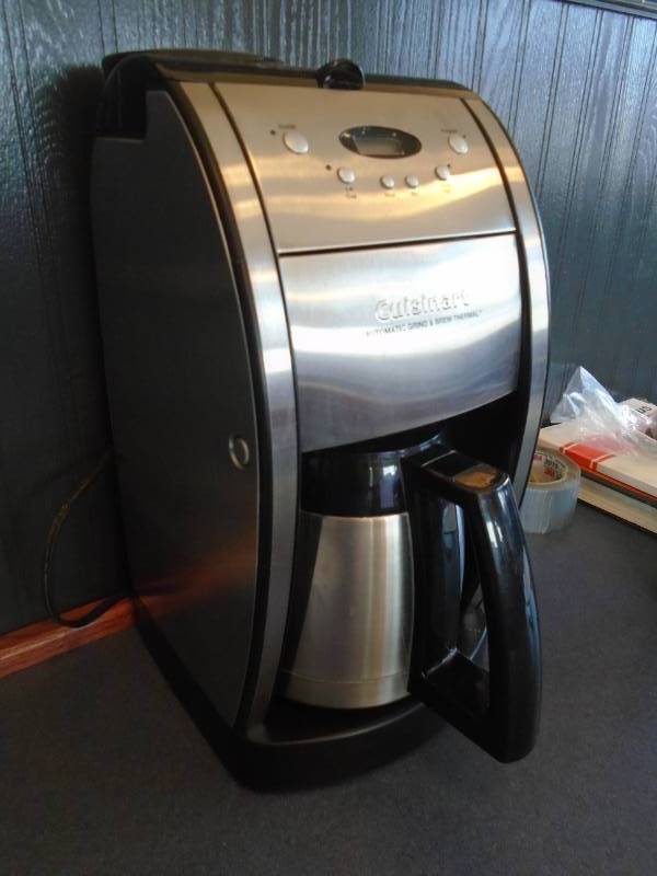 lot 9 image: Coffee Maker